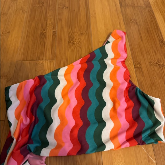 Beach Riot one piece - Picture 3 of 5